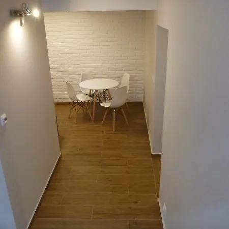 Na Brodatego Apartment