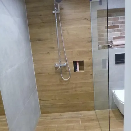 Na Brodatego Apartment